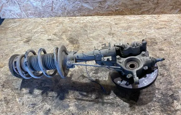 Renault Master III Front wheel hub
