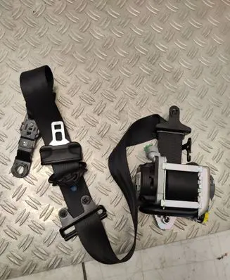 Volvo V60 Front seatbelt 616155800 012R0000 BAMPT1765
