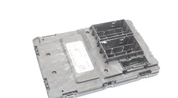 Audi A4 S4 B9 8W Central body control module 8W0907063AG