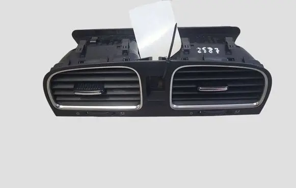 Volkswagen Golf VI Dash center air vent grill 5K0819728 5K0815735 5K0815736