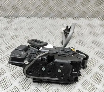 Skoda Superb B8 (3V) Rear door lock 5TA839015H