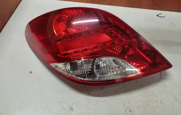 Peugeot 207 Rear/tail lights 11B864