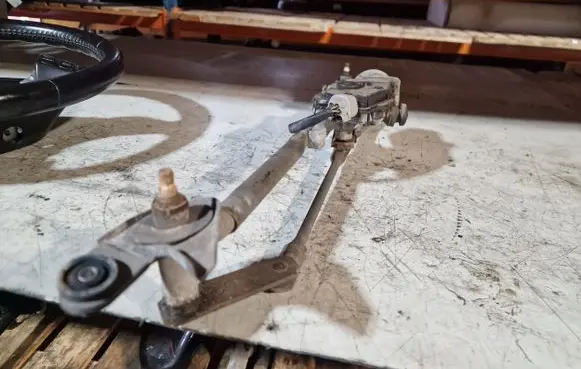 Mazda 6 Front wiper linkage and motor