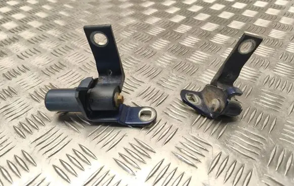 Ford Mondeo MK IV Front door hinge set 