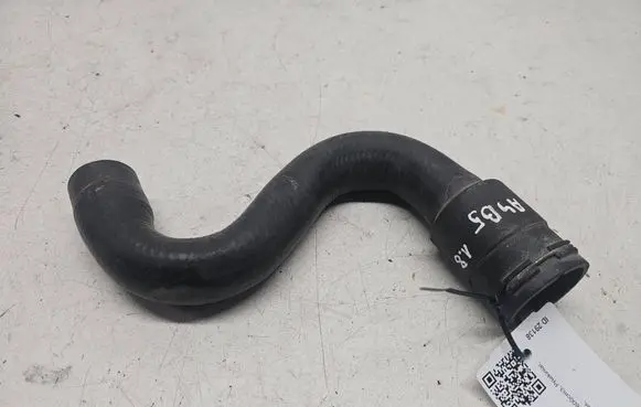 Audi A4 S4 B5 8D Engine coolant pipe/hose