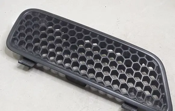 Renault Scenic I Front grill 7700428467