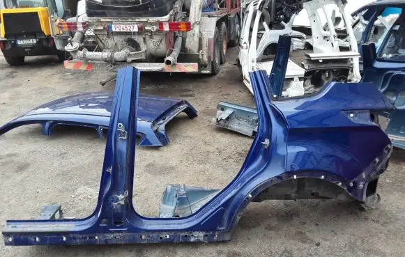 Ford Kuga II Rear quarter panel 2036799