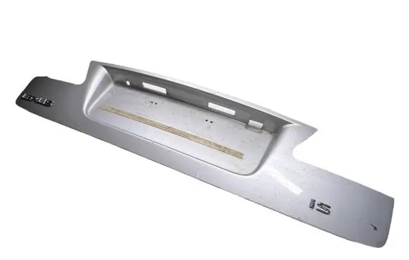 Lexus IS 220D-250-350 Trunk door license plate light bar 7680153030 7680153040