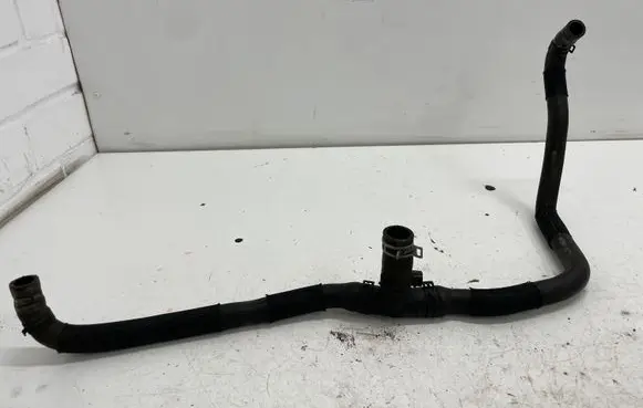 Land Rover Range Rover Sport L494 Engine coolant pipe/hose