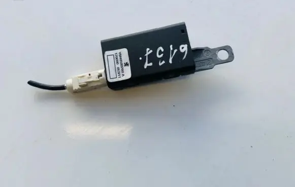 Peugeot RCZ Antenna control unit ym40500280a 129690