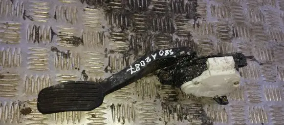 Volvo S80 Accelerator throttle pedal