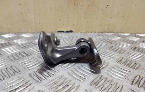 Mercedes-Benz B W246 W242 Front door upper hinge