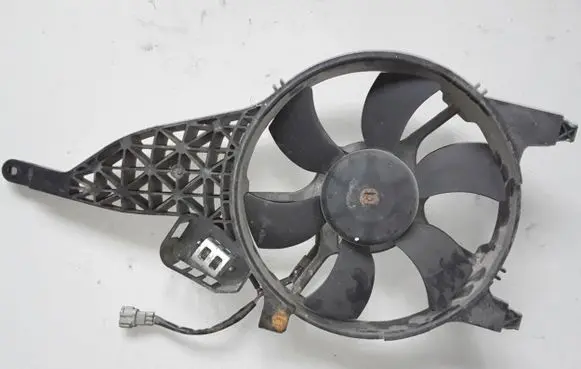 Nissan Pathfinder R51 Radiator cooling fan shroud 92120EB400