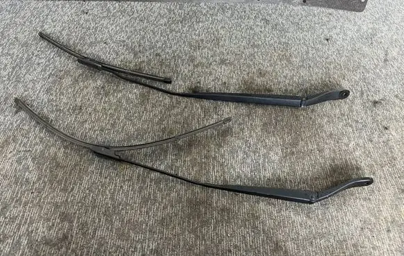 Peugeot Expert Front wiper blade arm 9808465480 9808465580