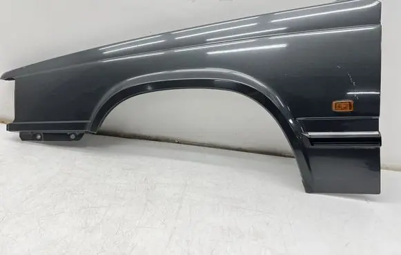 Volvo 940 Fender 