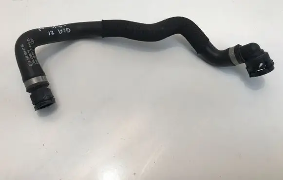 Mercedes-Benz GLA H247 Engine coolant pipe/hose A2475011764