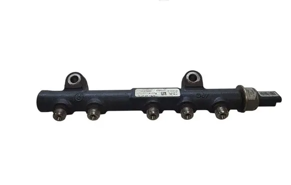 Volvo V60 Fuel main line pipe 9685297580 121940599 28497Z01