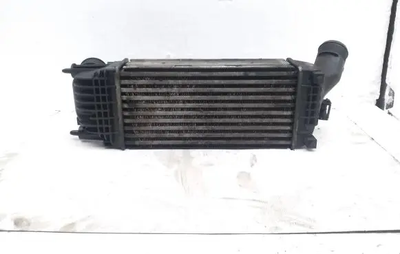 Citroen C5 Intercooler radiator 9657073480