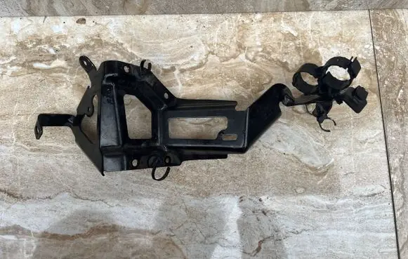 Volvo C40 Battery bracket 32208562