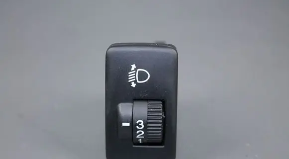 Honda Insight Headlight level height control switch