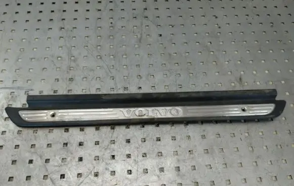 Volvo S40, V40 Front sill trim cover 30818426 82550 30818422