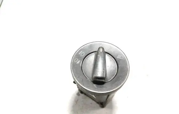 Volkswagen PASSAT B5 Light switch 1C0941531A 04052031 K05197