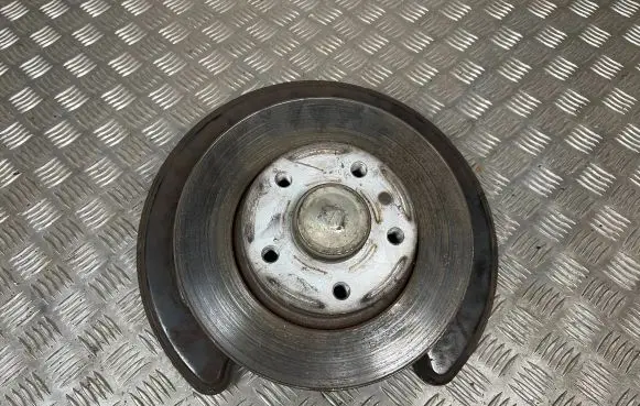Renault Trafic III (X82) Rear wheel hub D441517206R 441517206R
