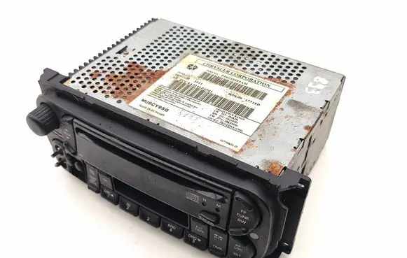 Chrysler PT Cruiser Radio/CD/DVD/GPS head unit P56038585AM MU9CY95G 17719D