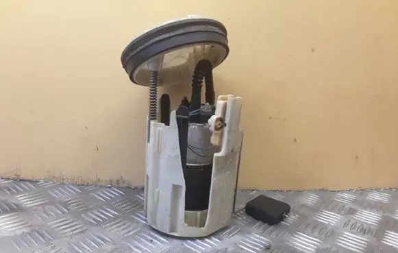 Mercedes-Benz E W210 In-tank fuel pump A2114701694 0580303018