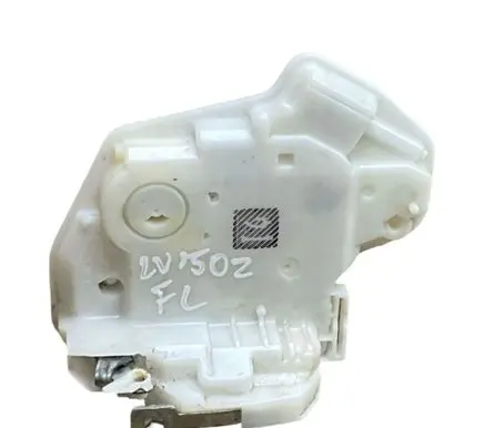 Mitsubishi ASX Front door lock