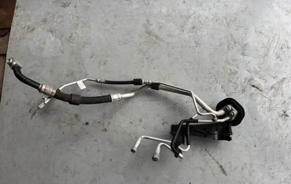 Audi Q8 Air conditioning (A/C) pipe/hose 4M1816720R 4M1816740N 4M0971871