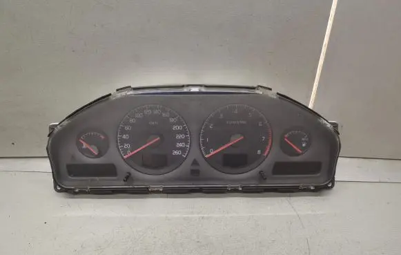 Volvo V70 Speedometer (instrument cluster) 9499668 69294570T