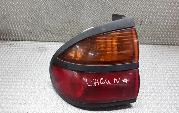 Renault Laguna I Rear/tail lights 67742931