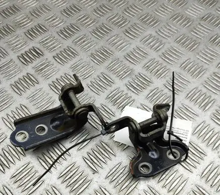 Subaru Forester SJ Rear door hinge set 60479FJ001 60479FG021