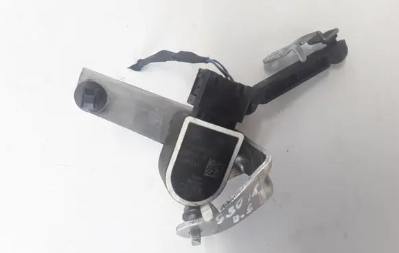 BMW 5 G30 G31 Sensor 37142959574