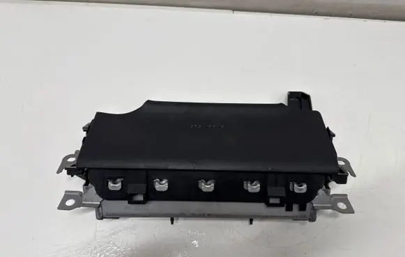 Lexus UX Knee airbag TG13D04001