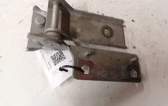 Peugeot 407 Tailgate/trunk/boot hinge