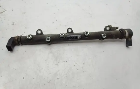 BMW 1 E81 E87 Fuel main line pipe 0445214030