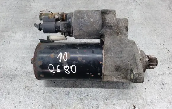 Volkswagen Touran I Starter motor 02E911023H