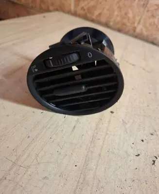 Volkswagen Caddy Dash center air vent grill 2K0819703B