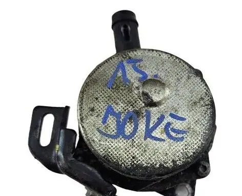Nissan Juke I F15 Vacuum pump 146505272r