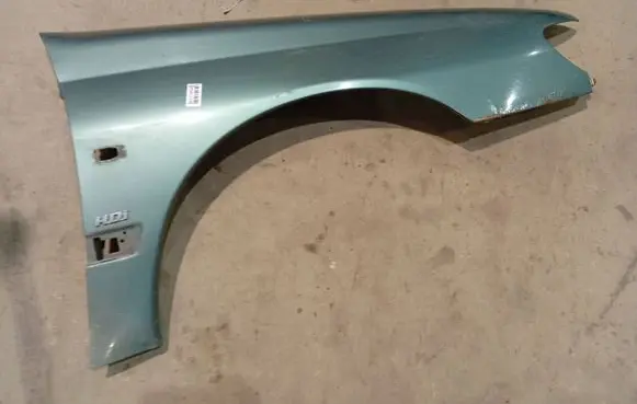 Peugeot 406 Fender 