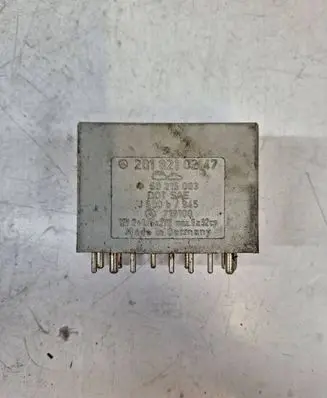 Mercedes-Benz E W124 Other relay 2018210247 60215003
