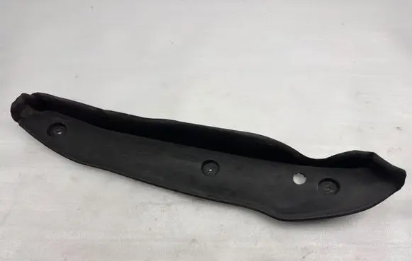 Mercedes-Benz GL X166 Fender end trim A1668890025
