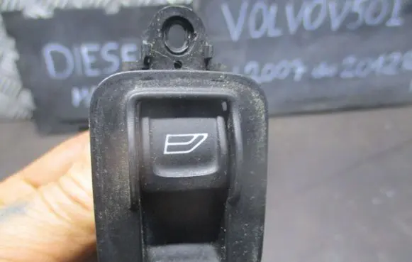 Volvo V50 Electric window control switch 35773217