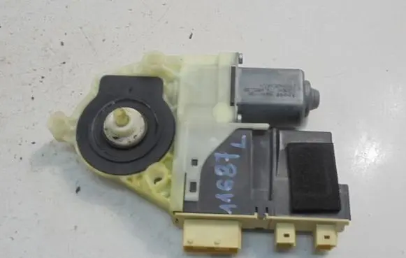 Citroen C4 Grand Picasso Front door window regulator motor 9681577780