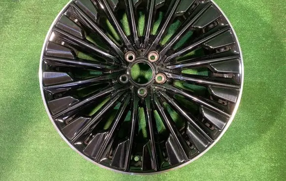 R20 alloy rim