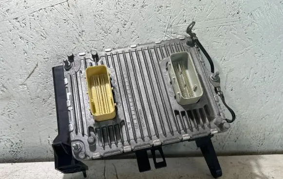 Jeep Cherokee Engine control unit/module P68405807AG 64469H 31190903