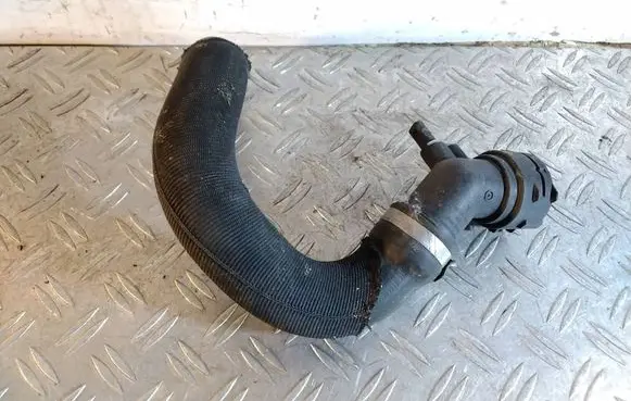 Porsche Macan (95B) Engine coolant pipe/hose 95B121297A
