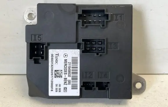 Mercedes-Benz CLS C219 Comfort/convenience module 2115458532